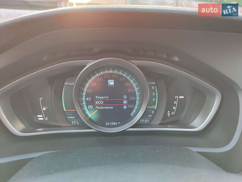 Хетчбек Volvo V40 2012 в Києві