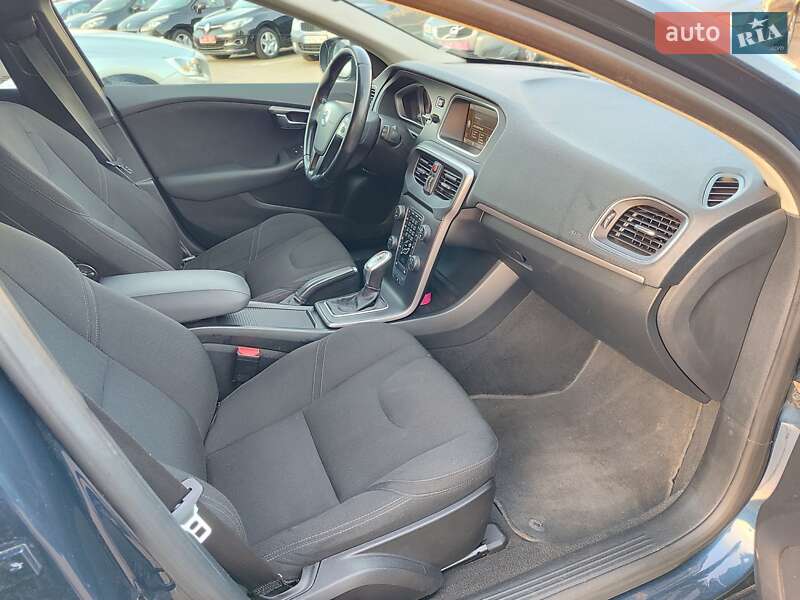 Хетчбек Volvo V40 2012 в Києві