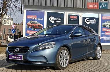 Хэтчбек Volvo V40 2012 в Львове