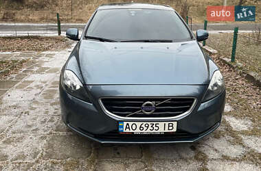 Хэтчбек Volvo V40 2013 в Ужгороде