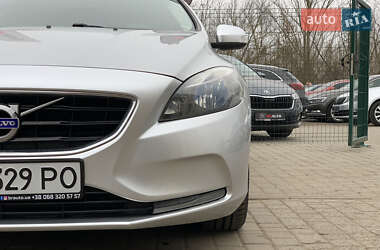 Хэтчбек Volvo V40 2014 в 