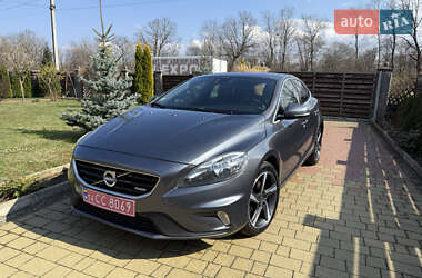 Хэтчбек Volvo V40 2013 в 