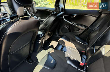 Хэтчбек Volvo V40 2013 в 