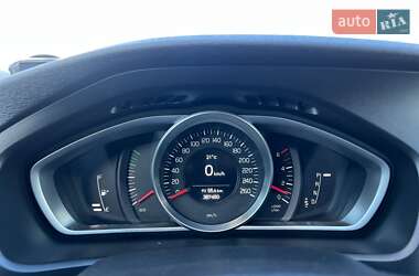 Хэтчбек Volvo V40 2013 в 