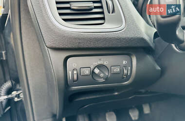 Хэтчбек Volvo V40 2014 в 