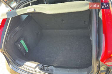 Хэтчбек Volvo V40 2015 в 