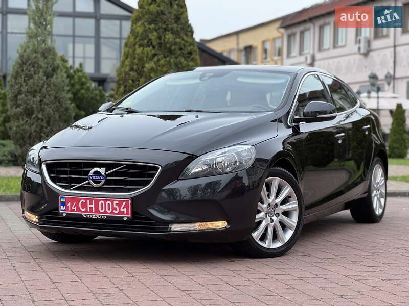 Хетчбек Volvo V40 2013 в Стрию