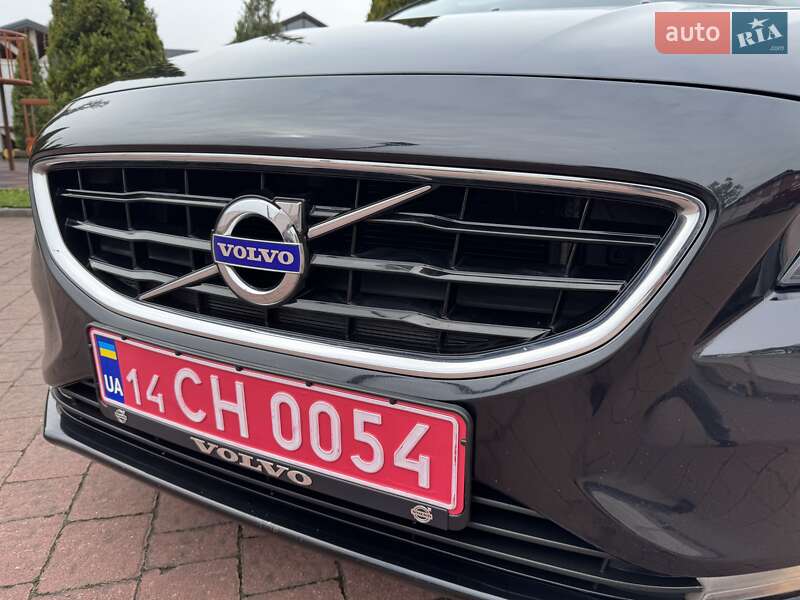 Хетчбек Volvo V40 2013 в Стрию