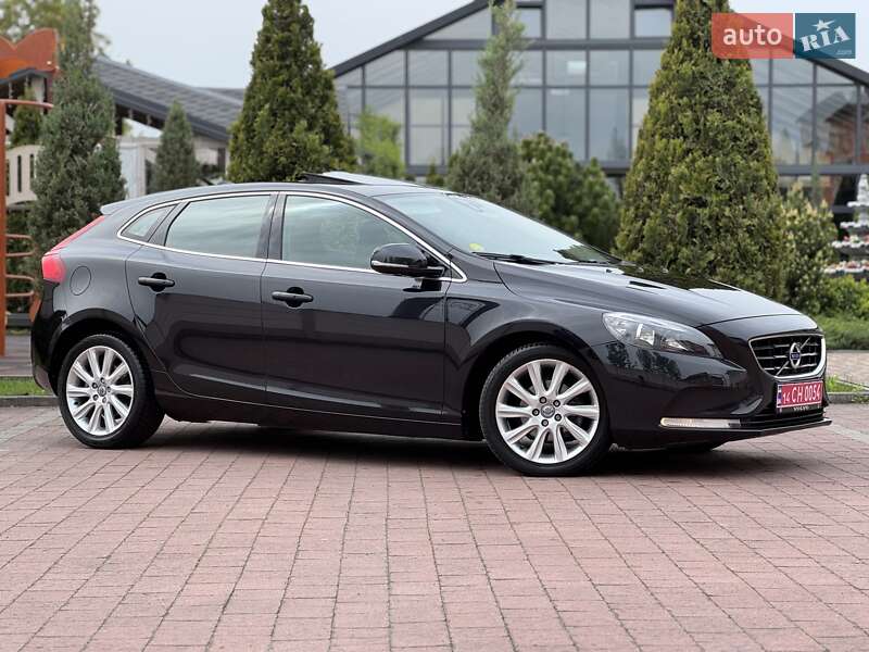 Хетчбек Volvo V40 2013 в Стрию