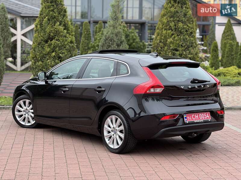 Хетчбек Volvo V40 2013 в Стрию