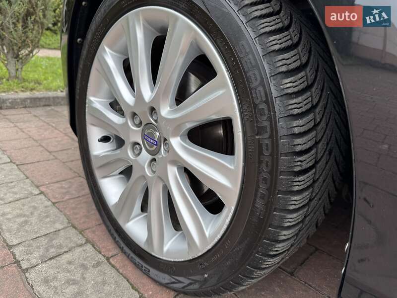 Хетчбек Volvo V40 2013 в Стрию