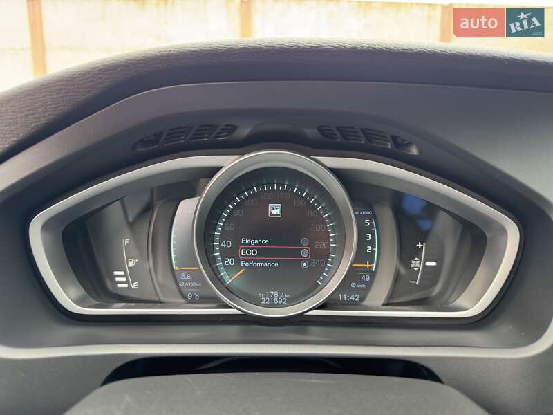 Хетчбек Volvo V40 2013 в Стрию