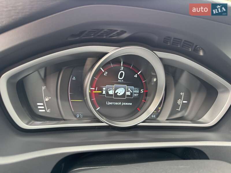 Хетчбек Volvo V40 2013 в Стрию