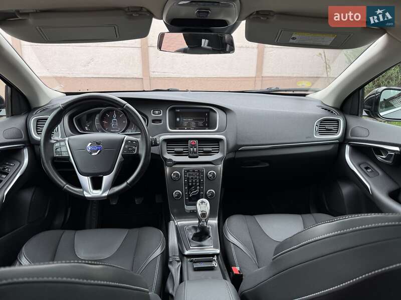 Хетчбек Volvo V40 2013 в Стрию