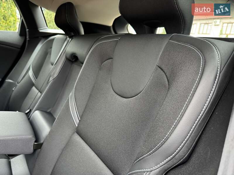 Хетчбек Volvo V40 2013 в Стрию