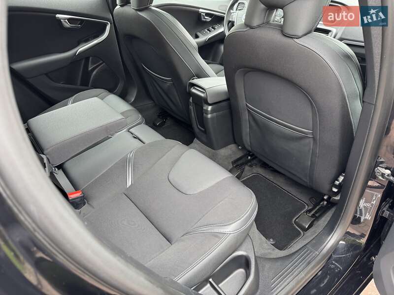 Хетчбек Volvo V40 2013 в Стрию