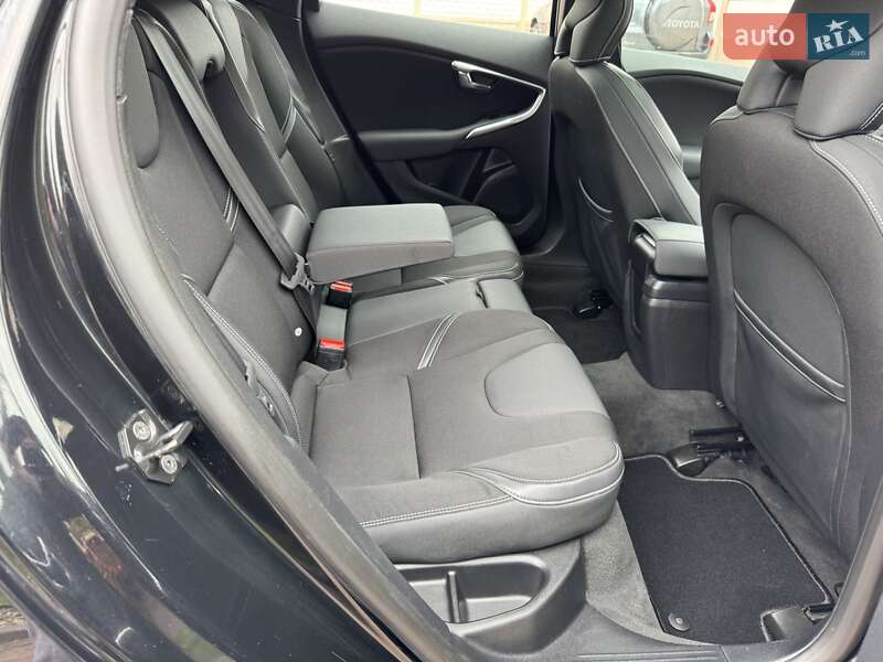 Хетчбек Volvo V40 2013 в Стрию