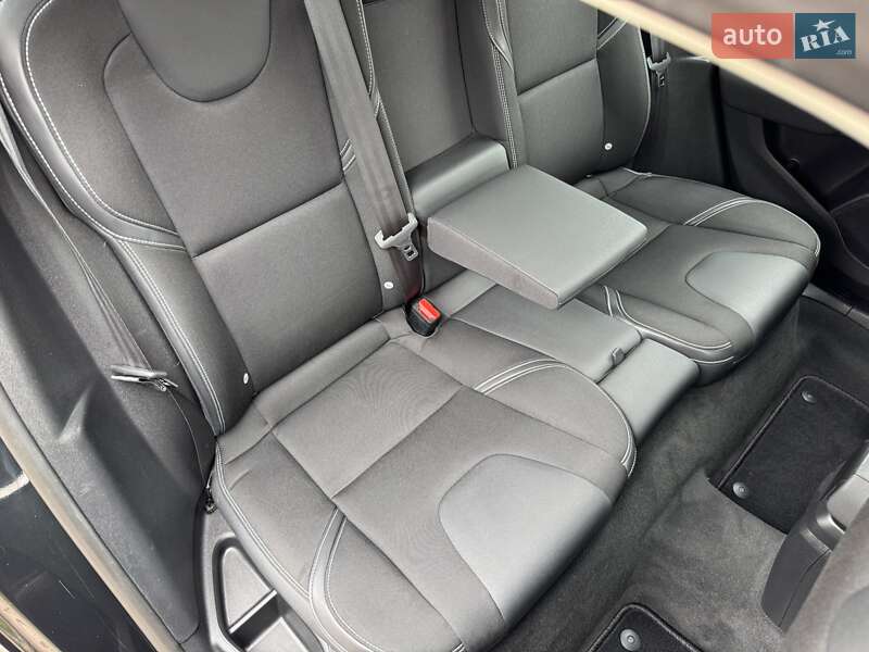Хетчбек Volvo V40 2013 в Стрию