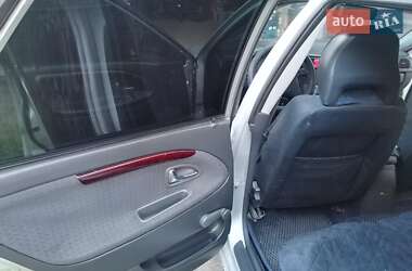 Универсал Volvo V40 2000 в 