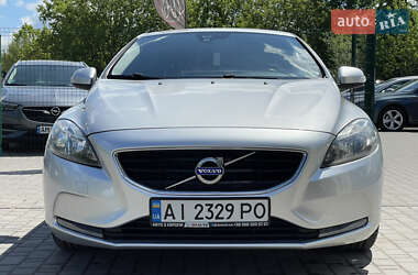 Хэтчбек Volvo V40 2014 в 