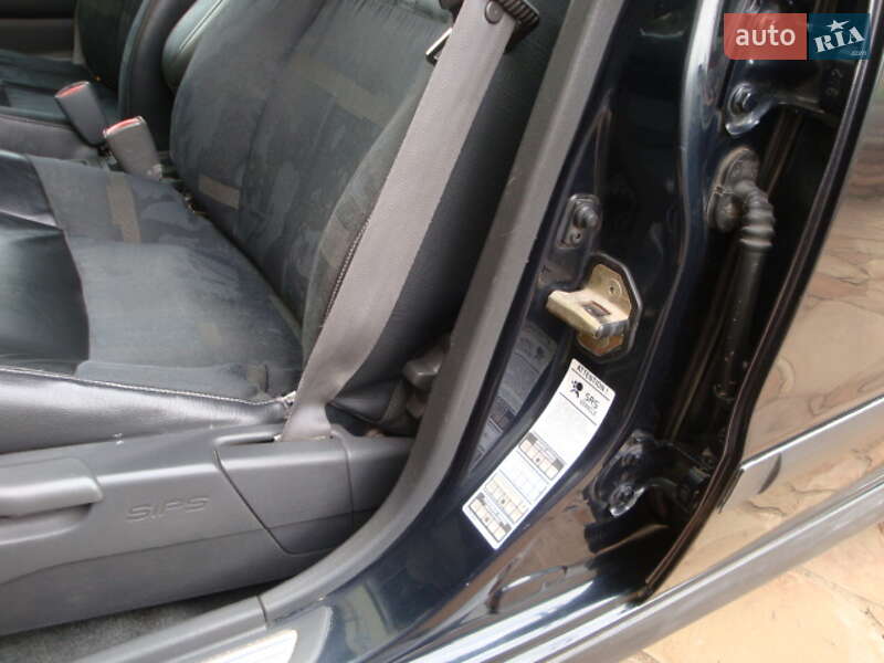 Універсал Volvo V40 2000 в Кам'янському