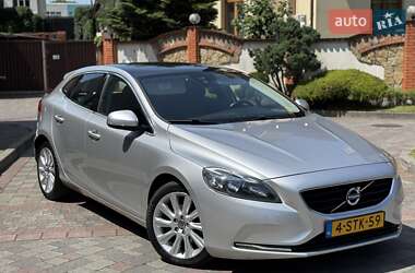 Хетчбек Volvo V40 2013 в Стрию