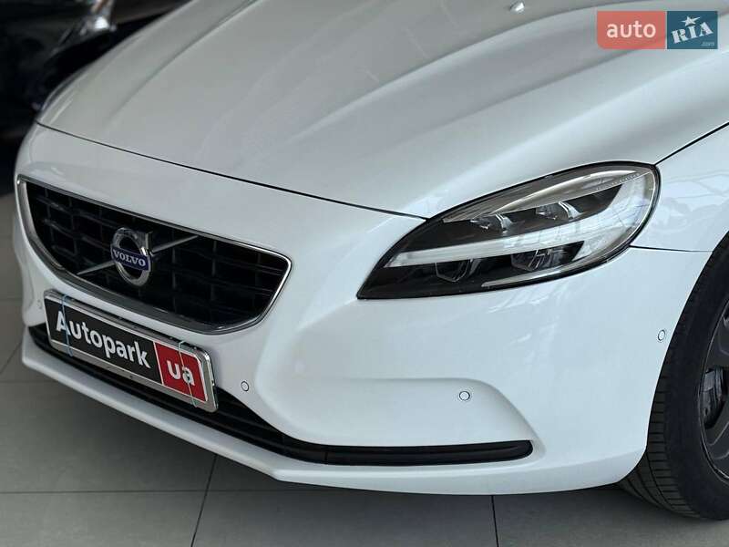 Хэтчбек Volvo V40 2018 в Одессе