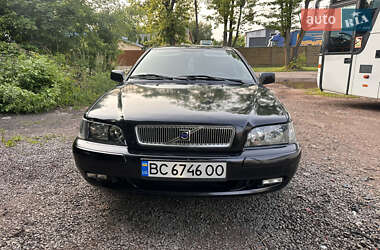 Універсал Volvo V40 2002 в Шептицькому