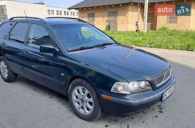 Универсал Volvo V40 2001 в Ровно