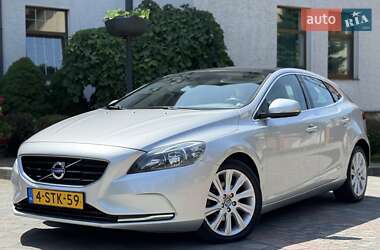 Хетчбек Volvo V40 2013 в Стрию