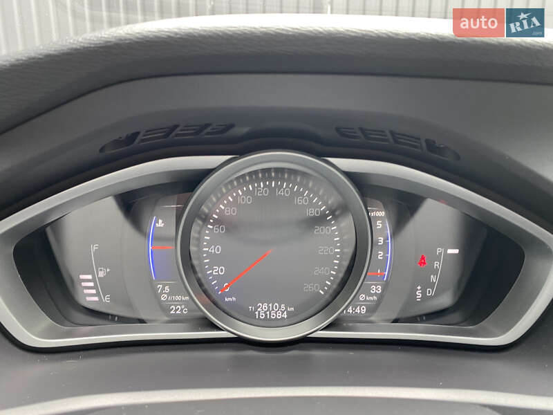 Хэтчбек Volvo V40 2017 в Киеве