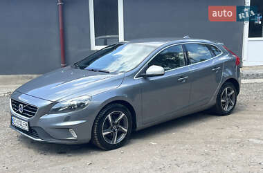 Хэтчбек Volvo V40 2015 в Тернополе