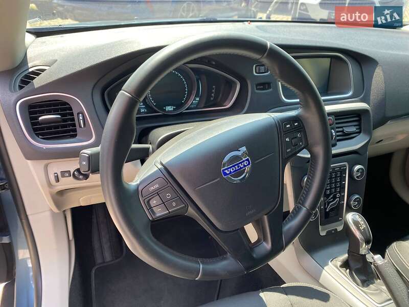 Хэтчбек Volvo V40 2013 в Львове фото 14 Хэтчбек Volvo V40 2013 в Львове