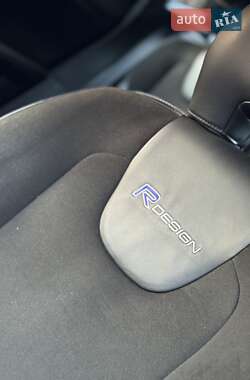 Хэтчбек Volvo V40 2013 в 