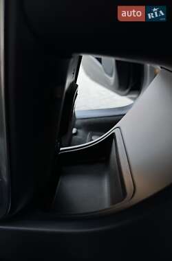 Хэтчбек Volvo V40 2013 в 