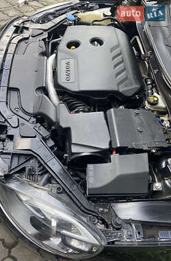 Хэтчбек Volvo V40 2013 в 