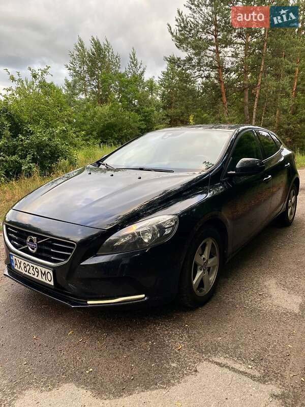 Хэтчбек Volvo V40 2014 в Харькове