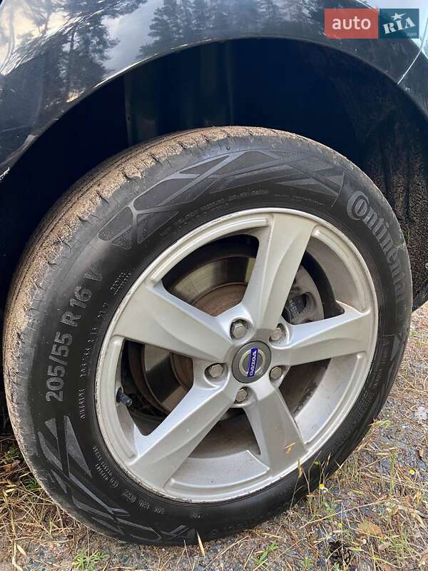 Хэтчбек Volvo V40 2014 в Харькове