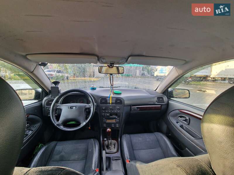 Универсал Volvo V40 2001 в Киеве фото 6 Универсал Volvo V40 2001 в Киеве