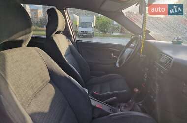 Универсал Volvo V40 2001 в 