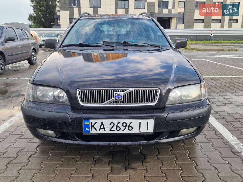 Универсал Volvo V40 2001 в Киеве фото 3 Универсал Volvo V40 2001 в Киеве