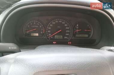 Универсал Volvo V40 2001 в 