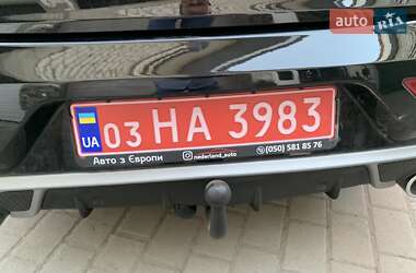 Хэтчбек Volvo V40 2019 в 