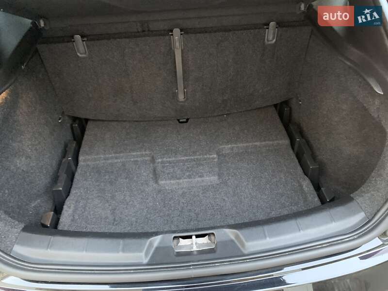Хетчбек Volvo V40 2019 в Бродах