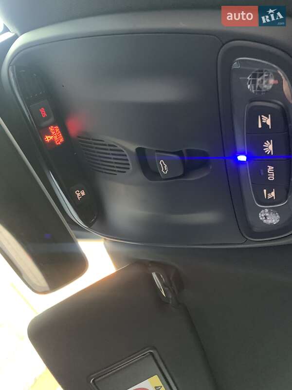 Хетчбек Volvo V40 2019 в Бродах