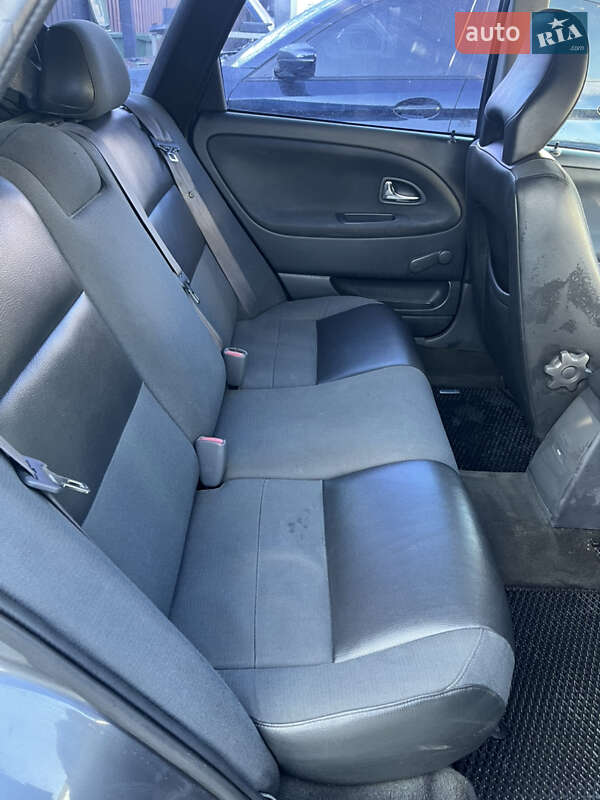 Универсал Volvo V40 2002 в Киеве