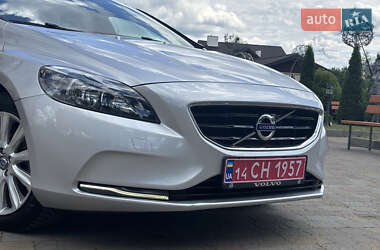 Хэтчбек Volvo V40 2014 в 