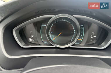Хэтчбек Volvo V40 2014 в 