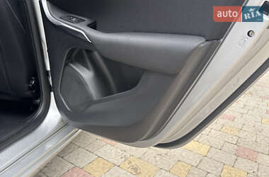 Хэтчбек Volvo V40 2014 в 