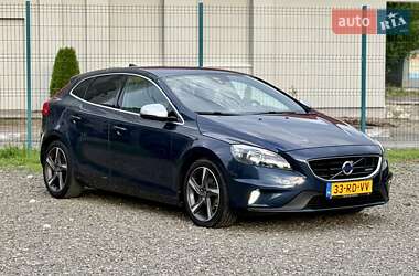 Хэтчбек Volvo V40 2014 в 